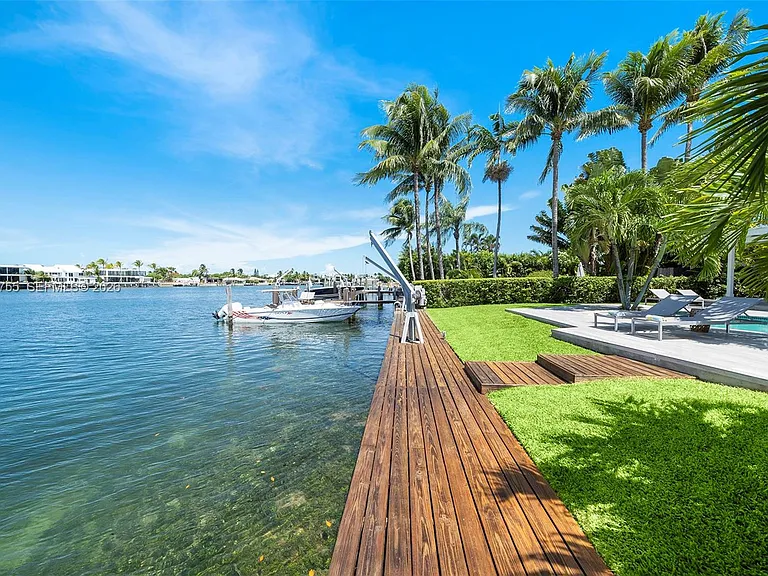 365 N Shore Dr — Photo 45