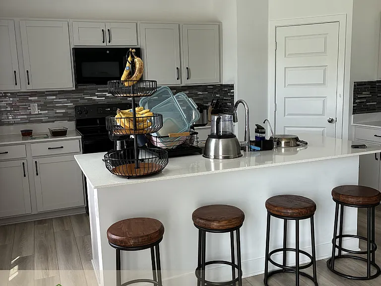 10009 Sundley Dr — Photo 17