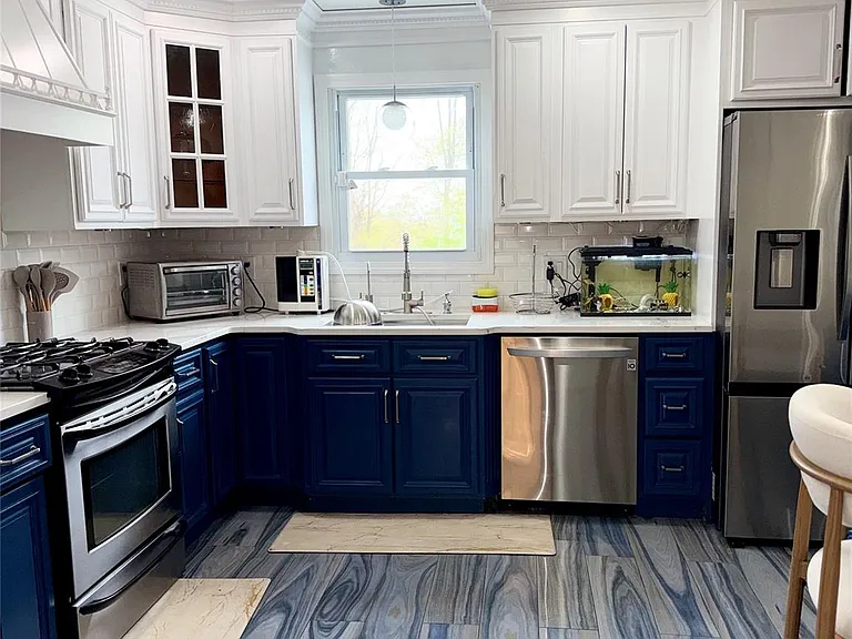 10 Candlewood Rd — Photo 19