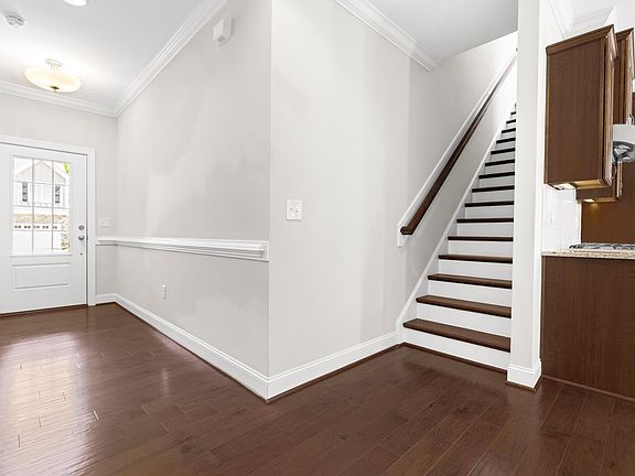 4th image of 2727 Masonboro Ferry Dr