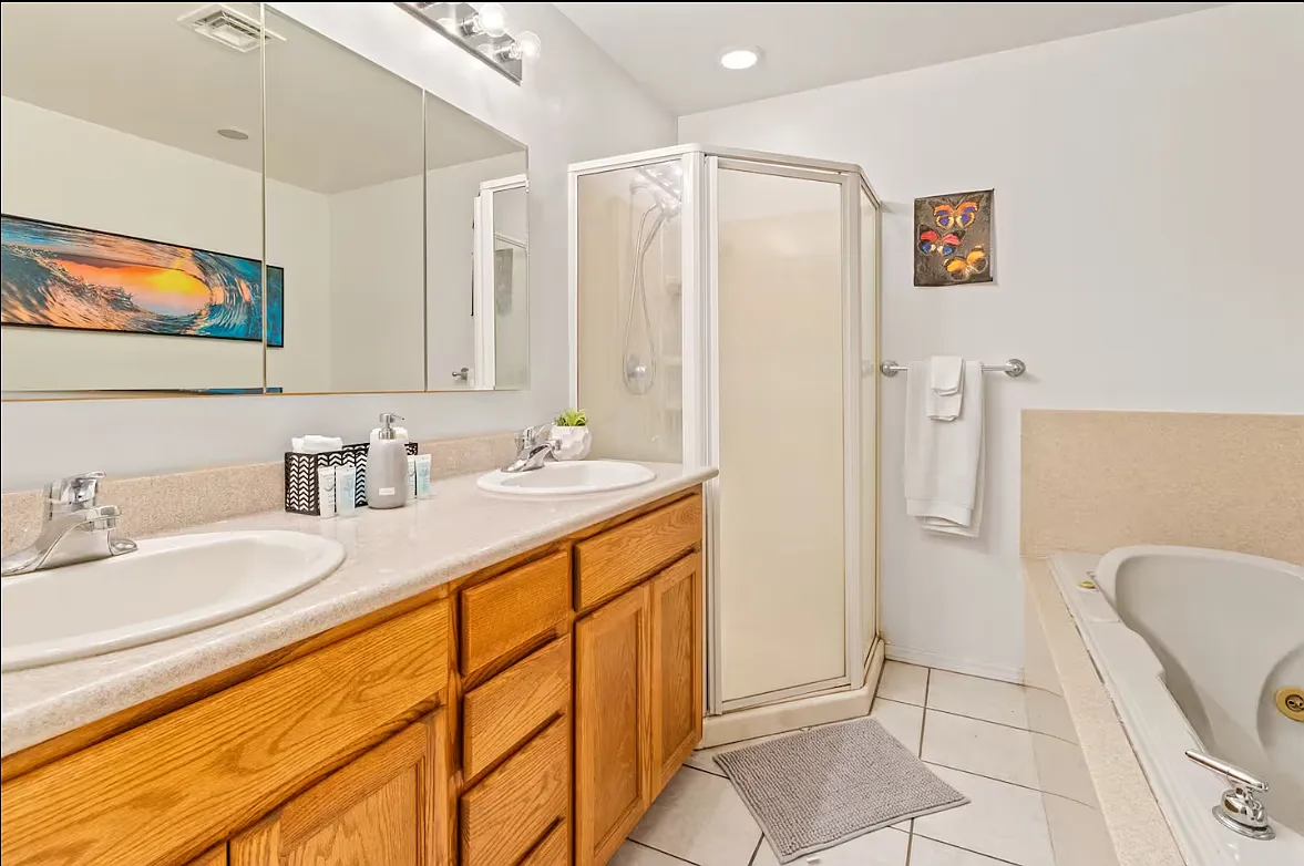 4 bed, 2319 sqft, $2,999 — Photo 4