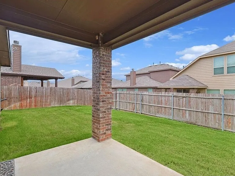 15628 Carlton Oaks Dr — Photo 28