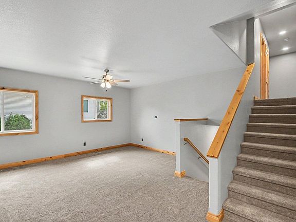 3rd image of 4112 Silene Pl
