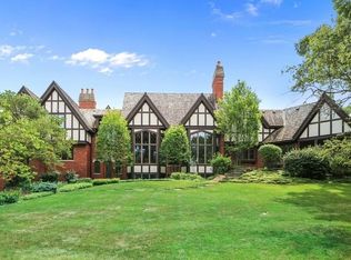 40 Breakenridge Farm, Oak Brook, IL 60523