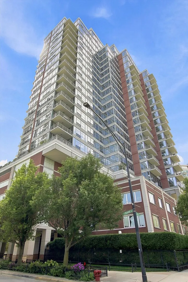 2 bed, 1274 sqft, $3,300 — Photo 1