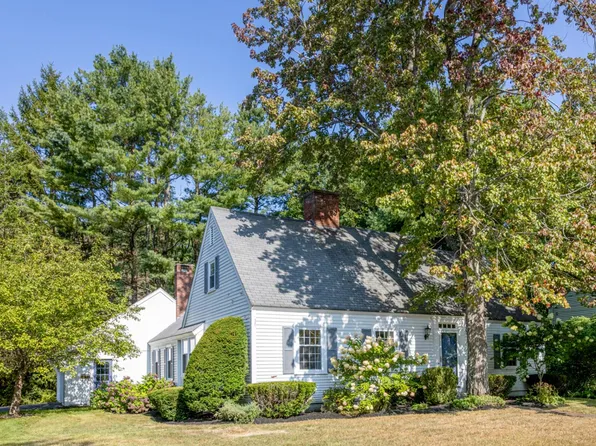 21 Applewood Circle, South Portland, ME 04106