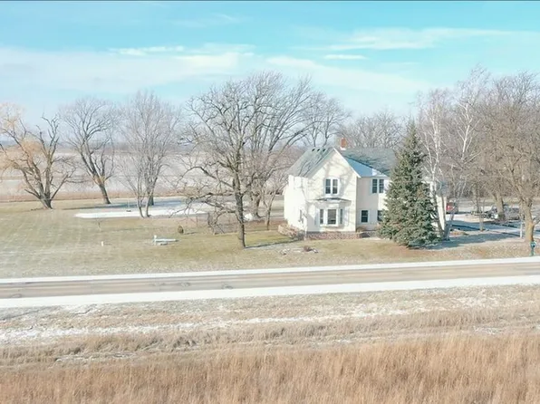 1949 Underwood Ave, Charles City, IA 50616
