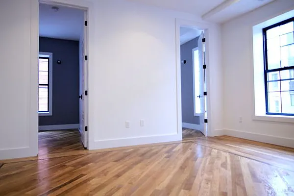 Rented by Elite NY Holdings | media 36