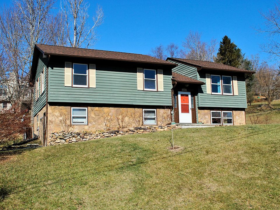 1st image of 405 Overland Dr SW