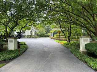 1360 Elm Tree Rd, Lake Forest, IL 60045