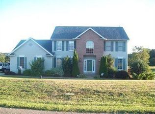 49321 Hickman Rd, East Liverpool, OH 43920