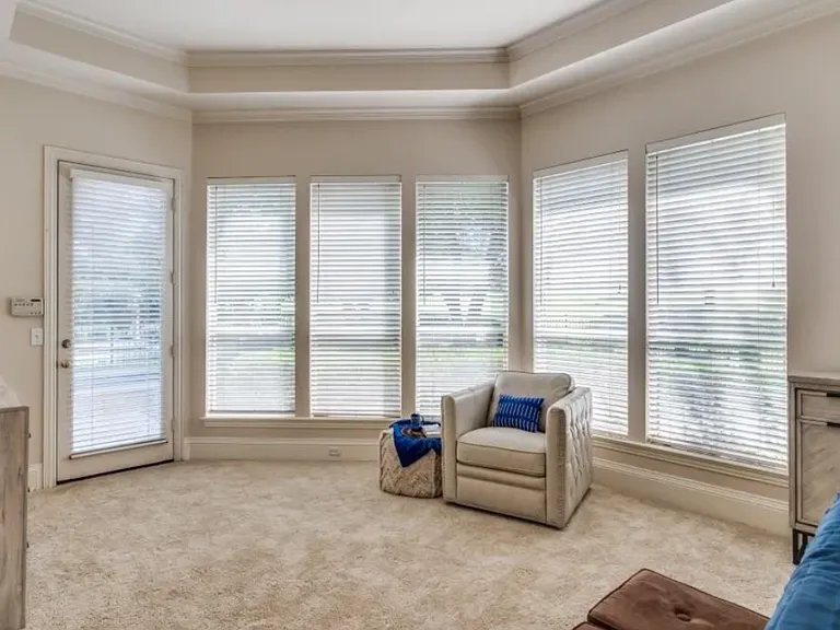 5556 Southern Hills Dr — Photo 14