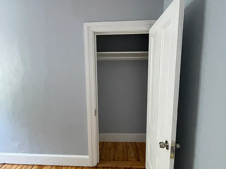 18 Andrews St #2 — Photo 4