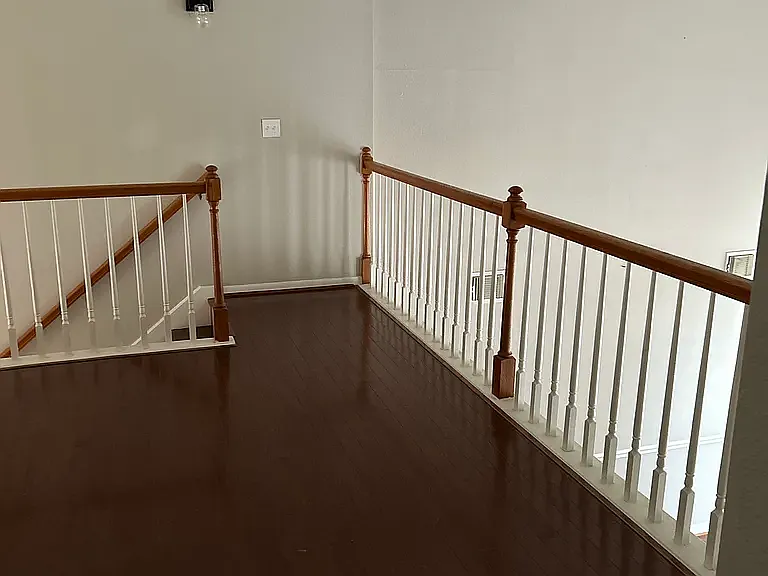 UPSTAIRS LANDING