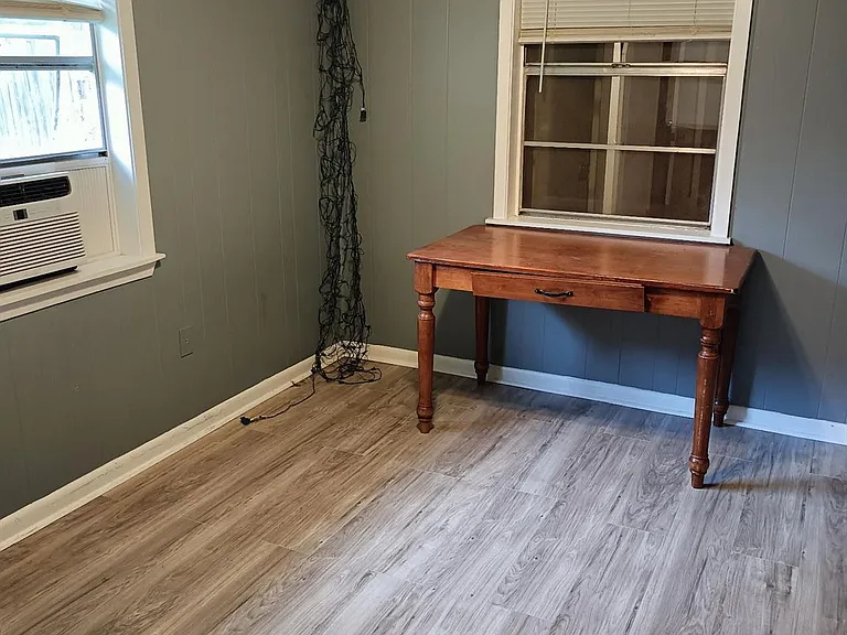 340 West Dr — Photo 9