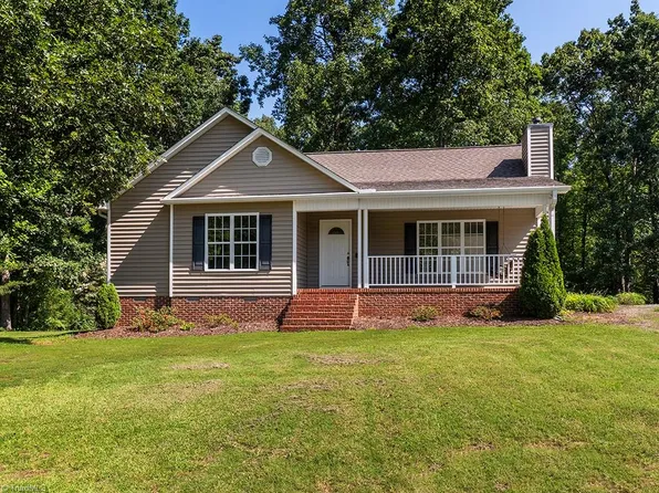 3955 Chucks Ct, Burlington, NC 27215