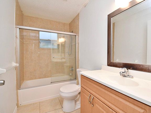 2nd image of 1456 Waterway Cove Dr