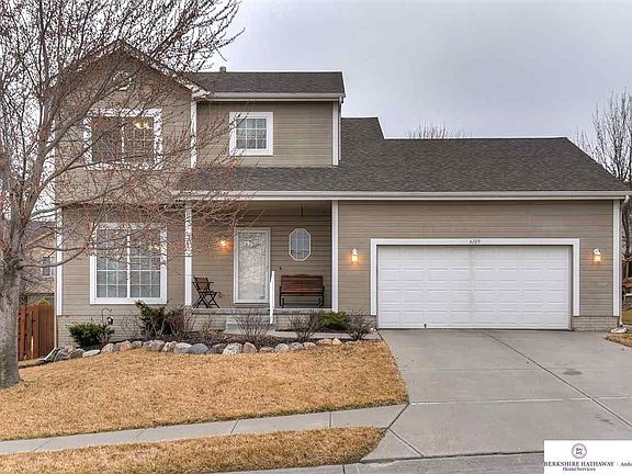 2nd image of 6109 N 148th St