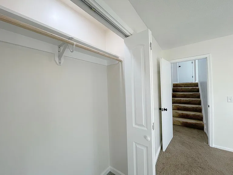 1415 La Chateau Dr — Photo 34