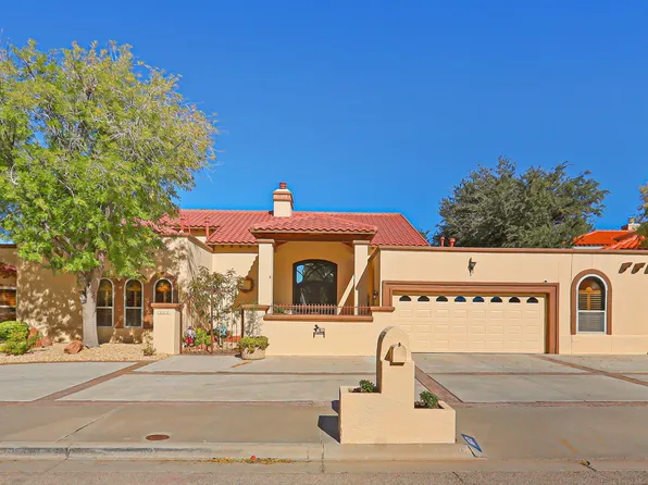 1613 Billy Casper Dr, El Paso, TX 79936