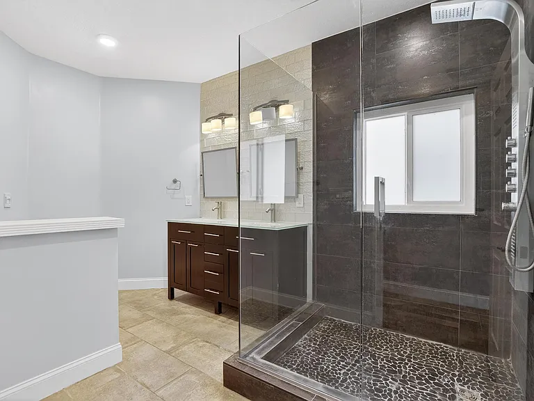 4639 Mirabella Ct — Photo 35