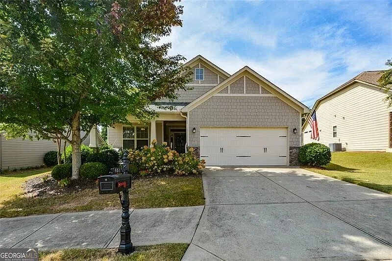 652 Hemlock Trl photo 1