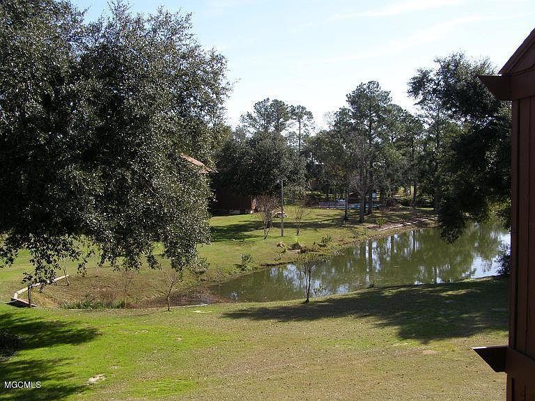 2nd image of 217 Lakeside Villa #B