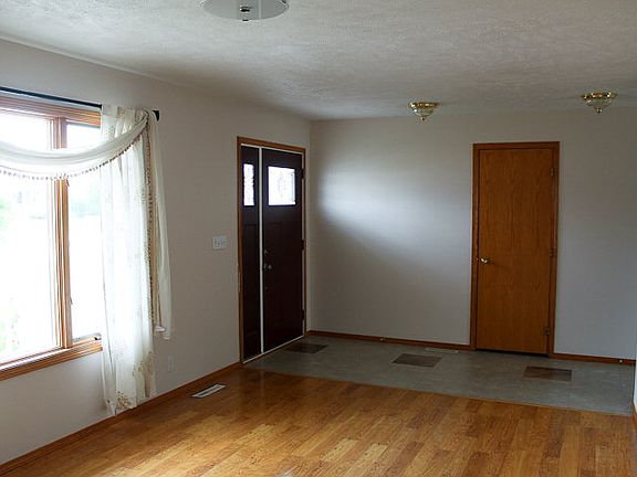 3rd image of 3114 Memphis Pl