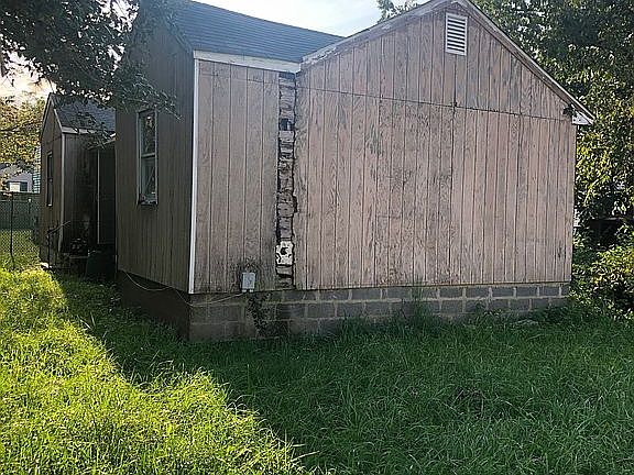 4th image of 103 Borough Ave