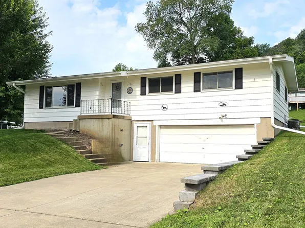 2170 W Preston Dr, Richland Center, WI 53581