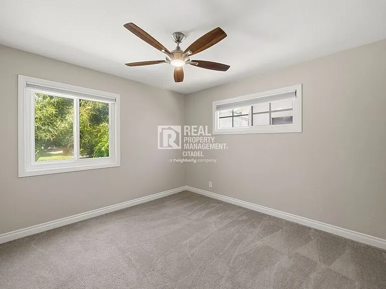 5082 Edinger Ave — Photo 26