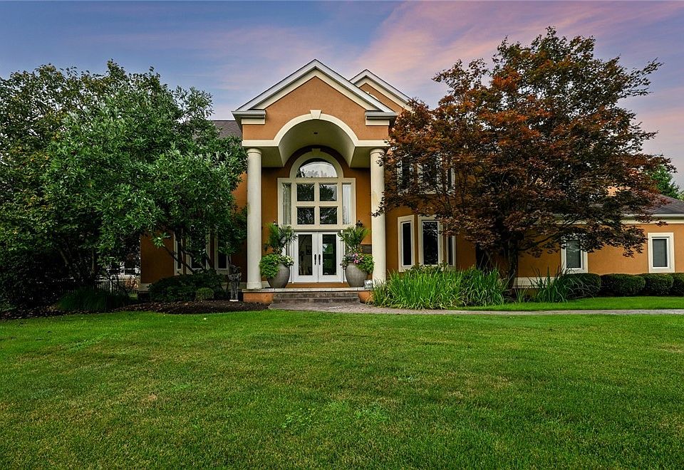 1st image of 3584 Bay Hill Dr