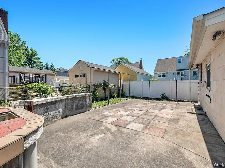389 Hamilton Ave — Photo 21