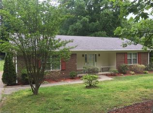 4902 Carolwood Dr, Greensboro, NC 27407