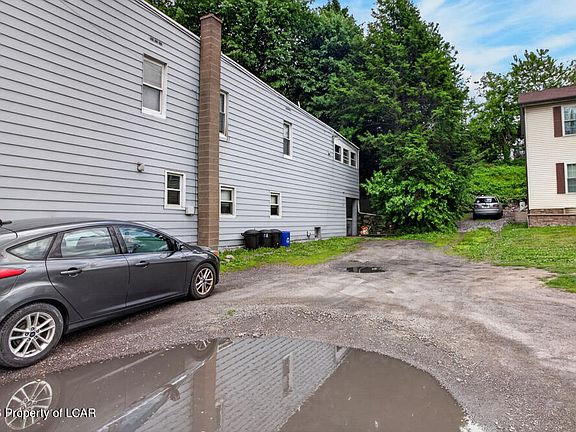 5th image of 653 N Main St