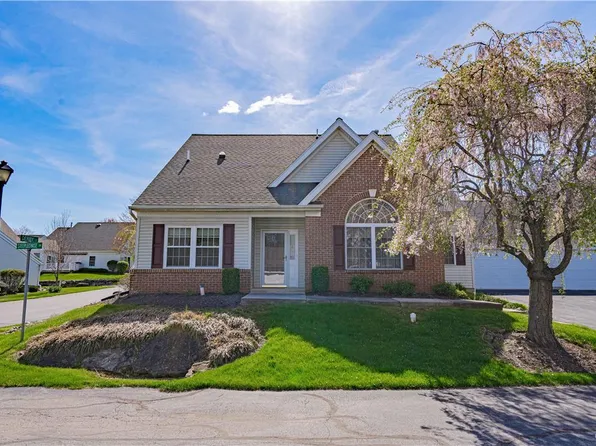 4928 Steeplechase Dr, Macungie, PA 18062