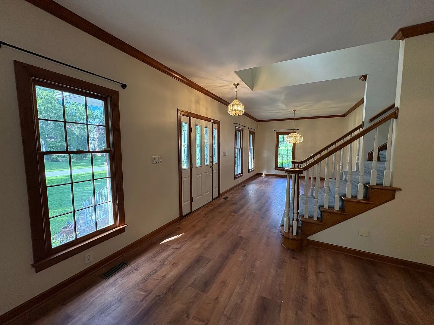 Beautiful 3BR/2.5BA Home in Trent Woods — Photo 2