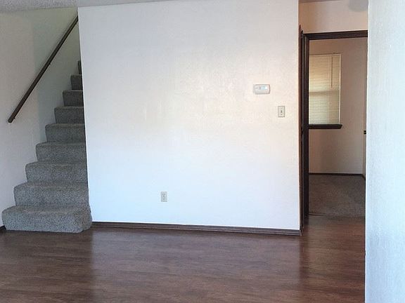3rd image of 217 Bull Run St APT C