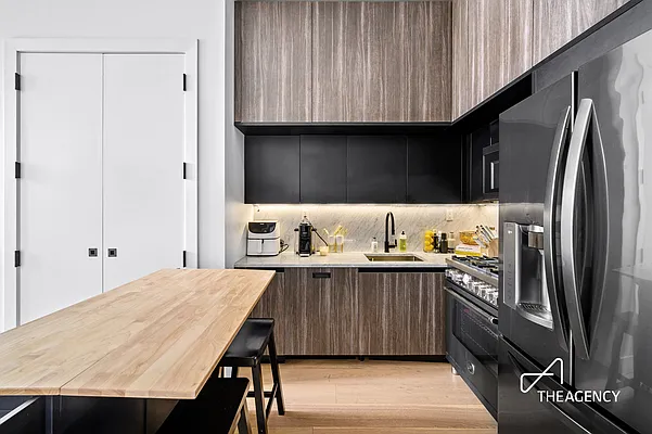 Rented by The Agency | media 7