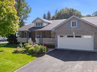 26 Moore St, Ottawa, ON K0A 2Z0