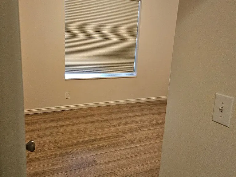 1477 S 430 W — Photo 12