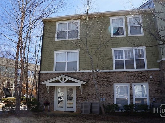 2nd image of 490 Barnett Shoals Rd APT 237