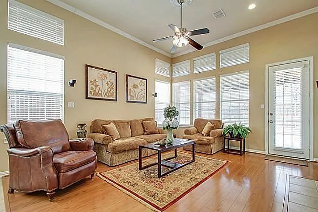 3608 Karla Dr — Photo 5