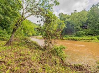 River Rd, Hillsville, VA 24343