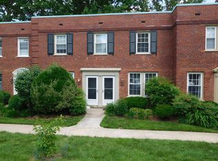 1201 S Barton St UNIT 131, Arlington, VA 22204