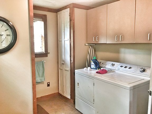 Bathroom/laundry downstairs 