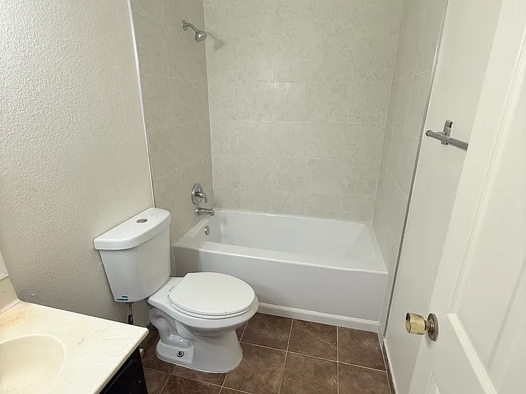 1716 Cordoba Ln #B — Photo 5