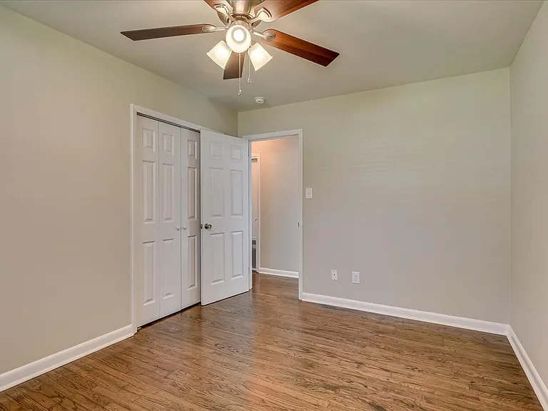 1202 Oakdale Rd — Photo 19