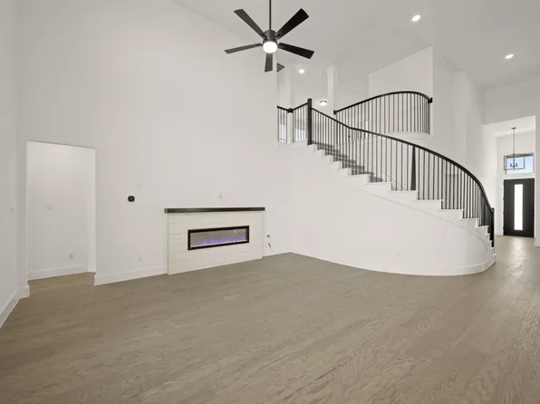 3739 Ironwood St, Midlothian, TX 76065