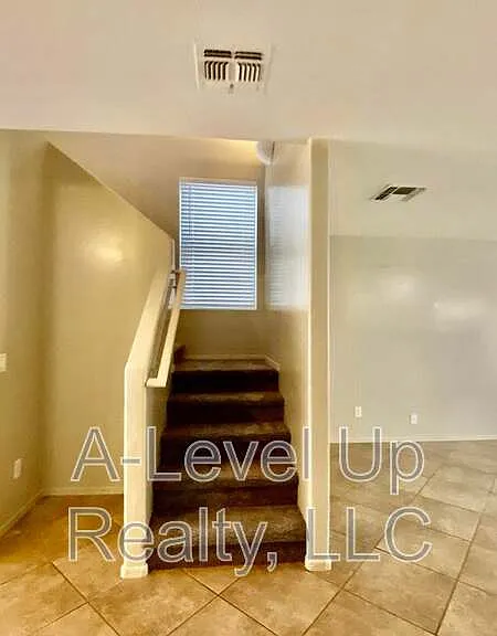 721 W Flaming Arrow Dr — Photo 15